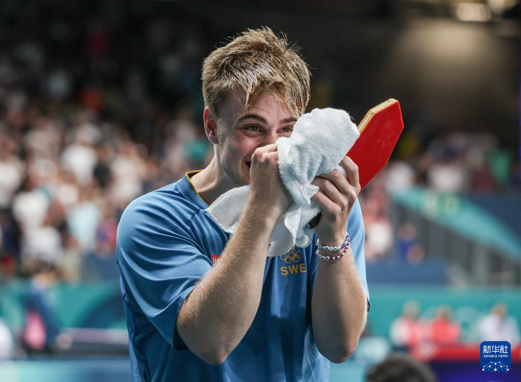 以其出色的 以其出色的