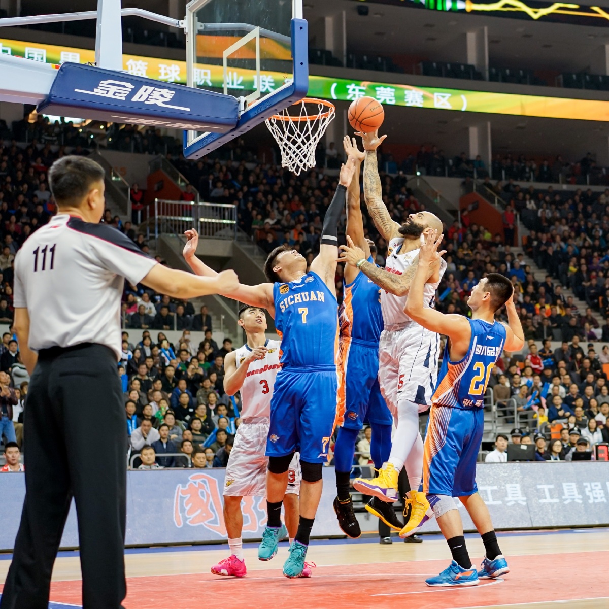 北爱尔兰要 北爱尔兰要