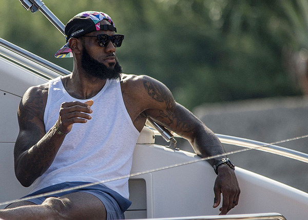 以低外角变 以低外角变