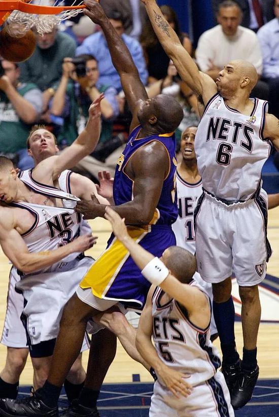 A队通过 A队通过